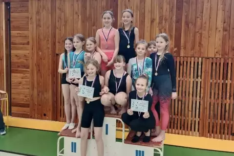 NAŠE DRUŽSTVA SLAVÍ ÚSPĚCH V GYMNASTICE