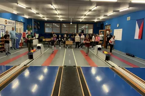 VÁNOČNÍ TURNAJ V KUŽELKÁCH